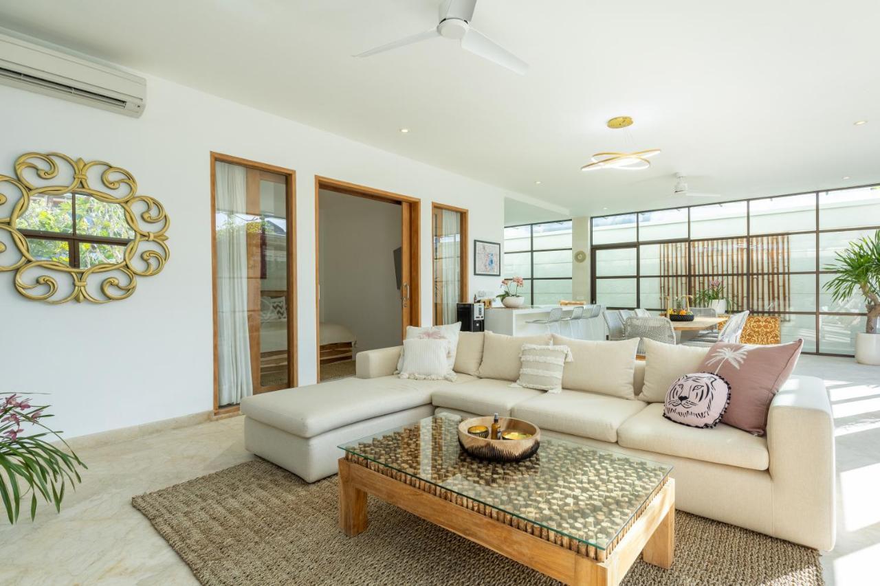 Villa Lumut 3 Bedrooms Central Seminyak Buitenkant foto