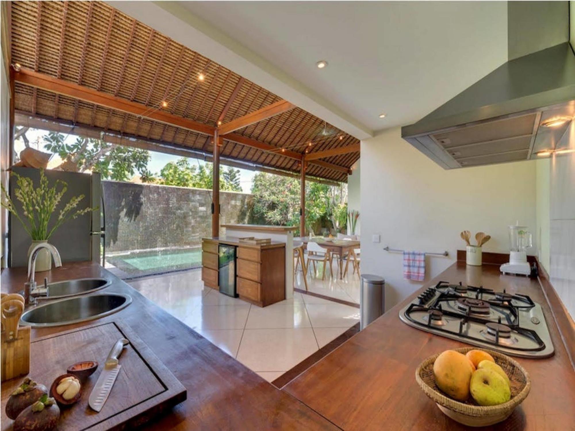 Villa Lumut 3 Bedrooms Central Seminyak Buitenkant foto